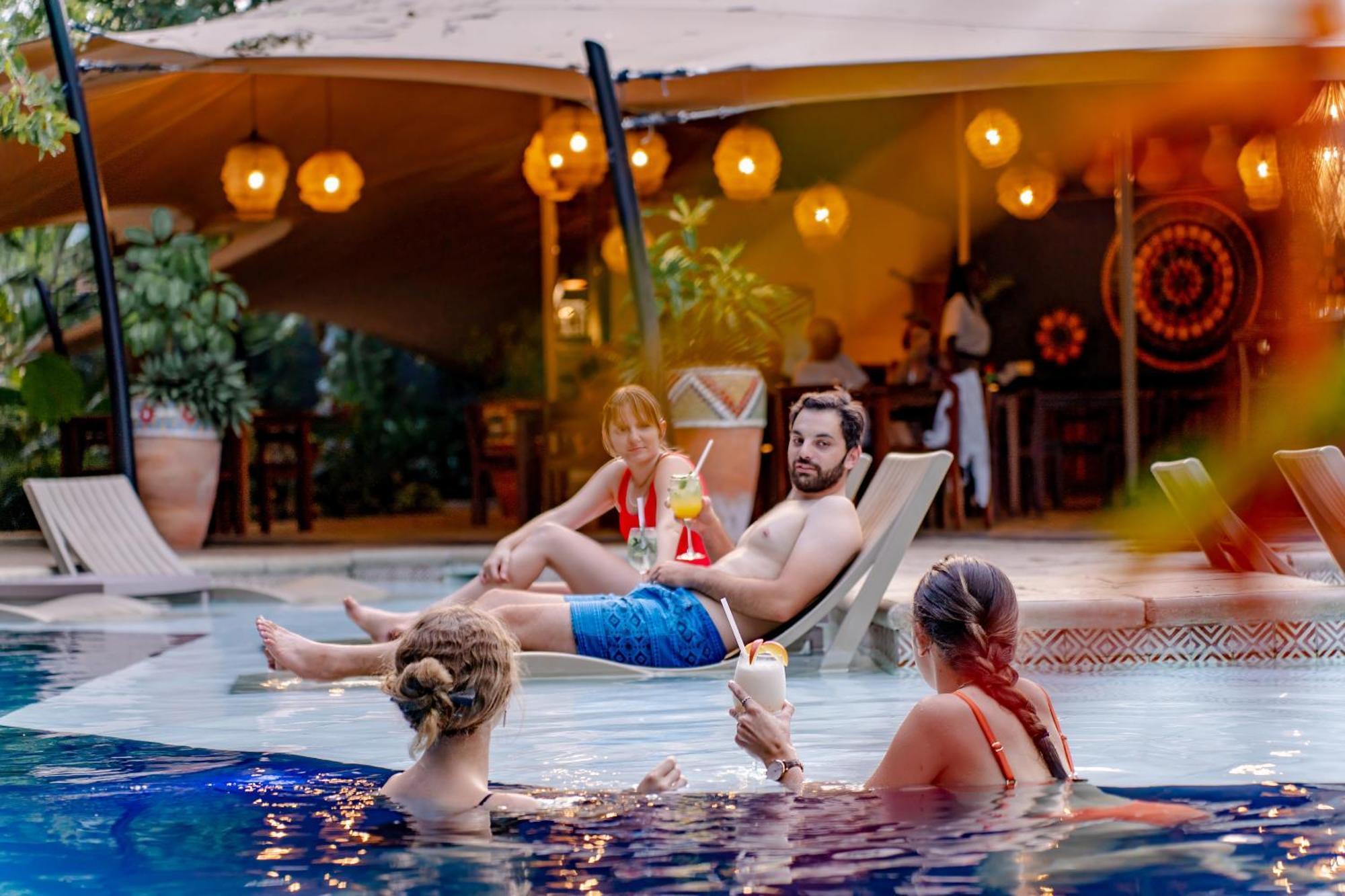 Shongwe Oasis Hotel Victoria Falls Ngoại thất bức ảnh